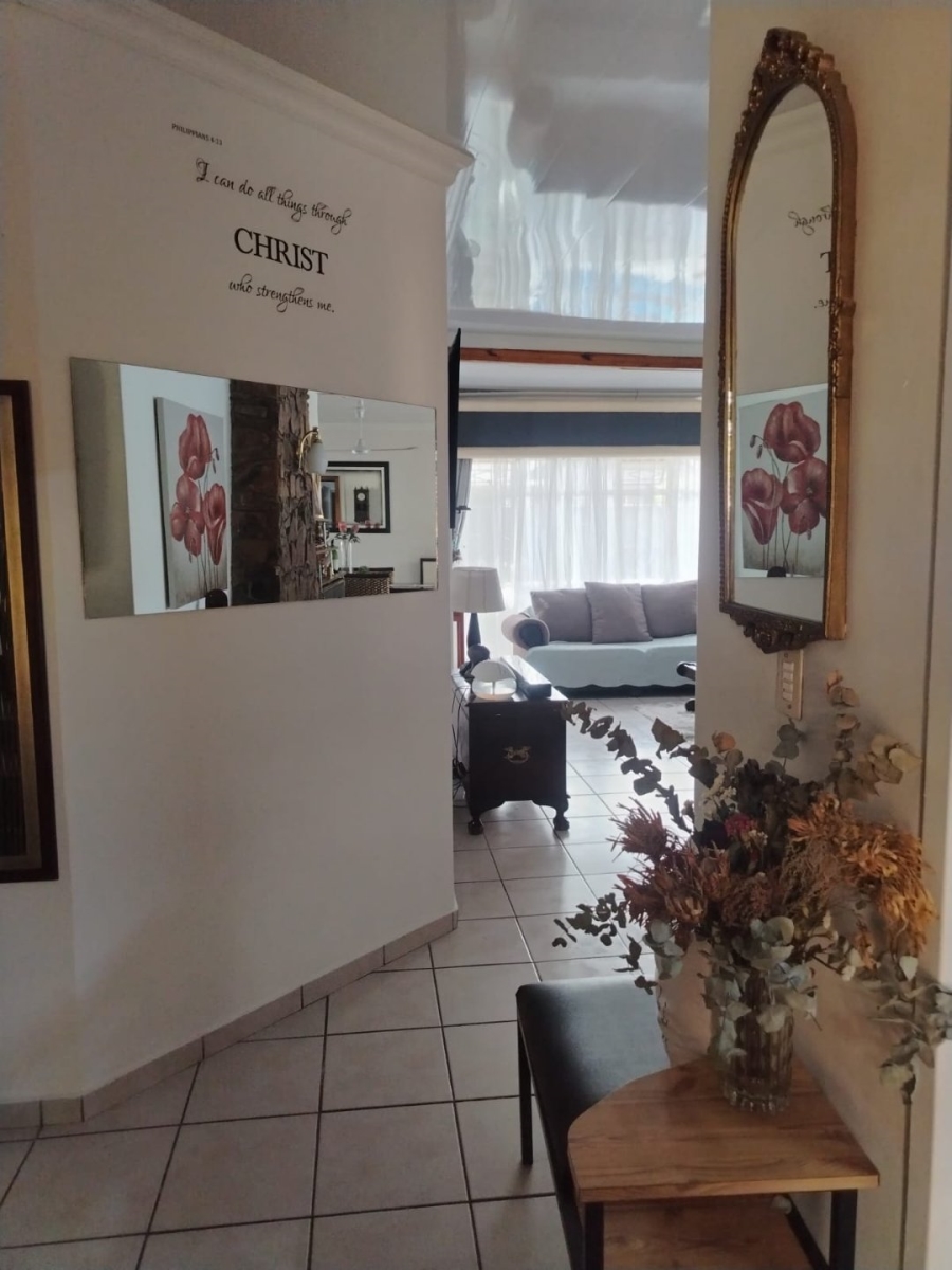 3 Bedroom Property for Sale in Flamwood North West